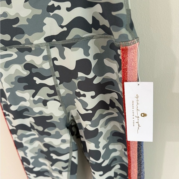 Spiritual Gangster Camo Print Glitter Striped Leggings - Size Medium - NWT - Picture 8 of 13